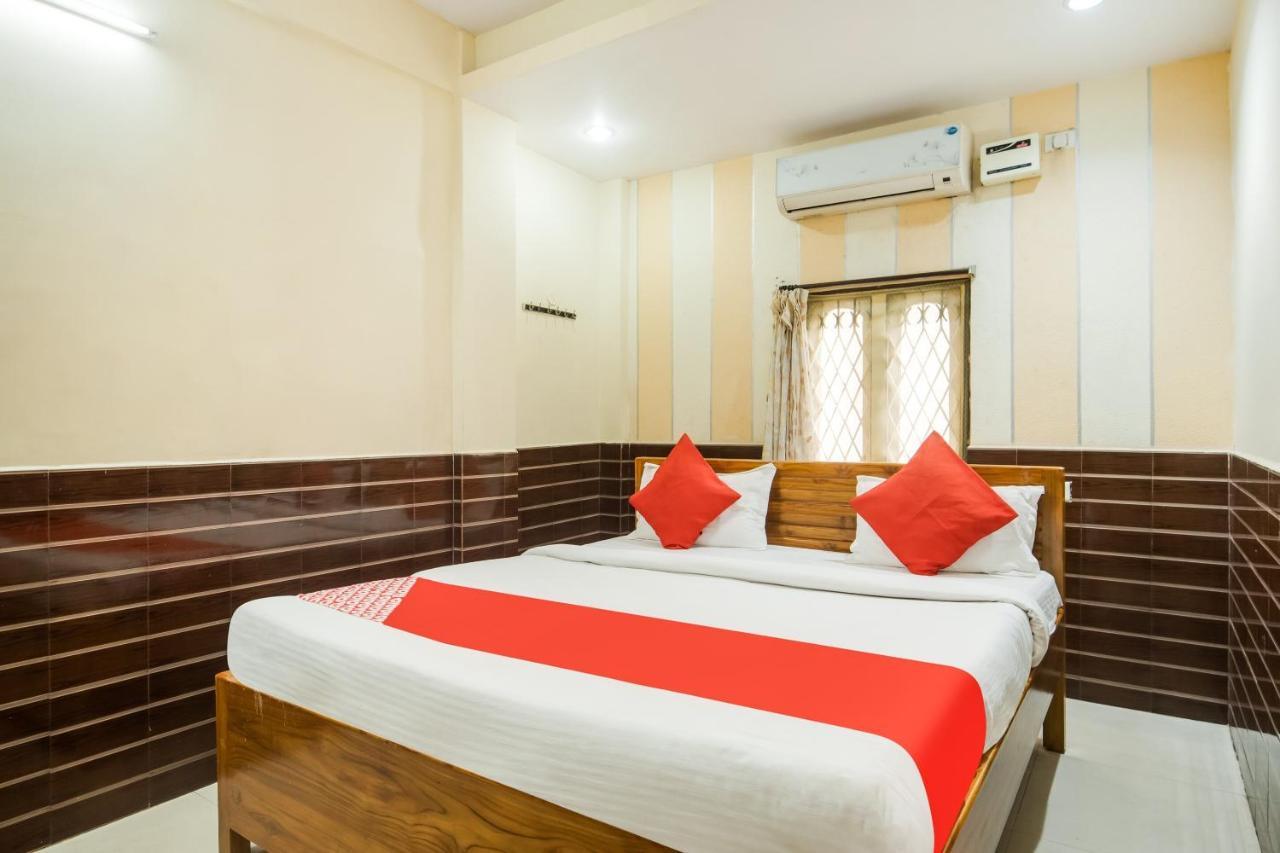 Oyo Flagship 75817 Ahvanam Guest House Tikkavanipalem Exterior photo